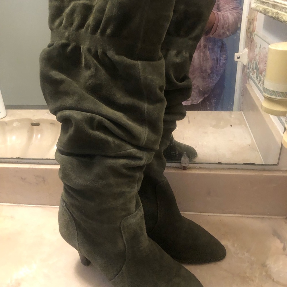 Slouchy Knee-High Heeled Boots in Olive Green